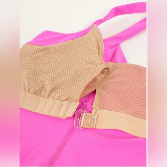 Lululemon Scoop Me Up Tank Size 4
Pow Pink - Picture 3 of 8